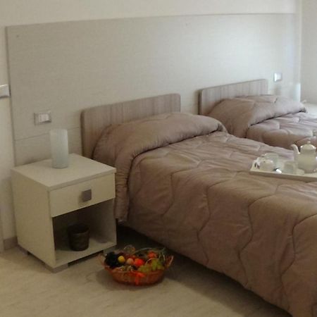 Hotel Quattro Stagioni à Padula Extérieur photo