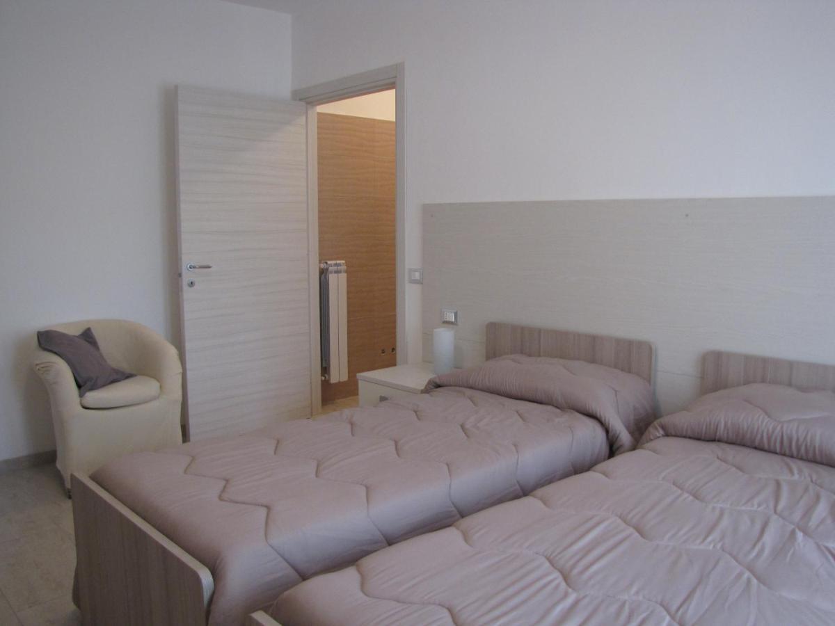Hotel Quattro Stagioni à Padula Extérieur photo