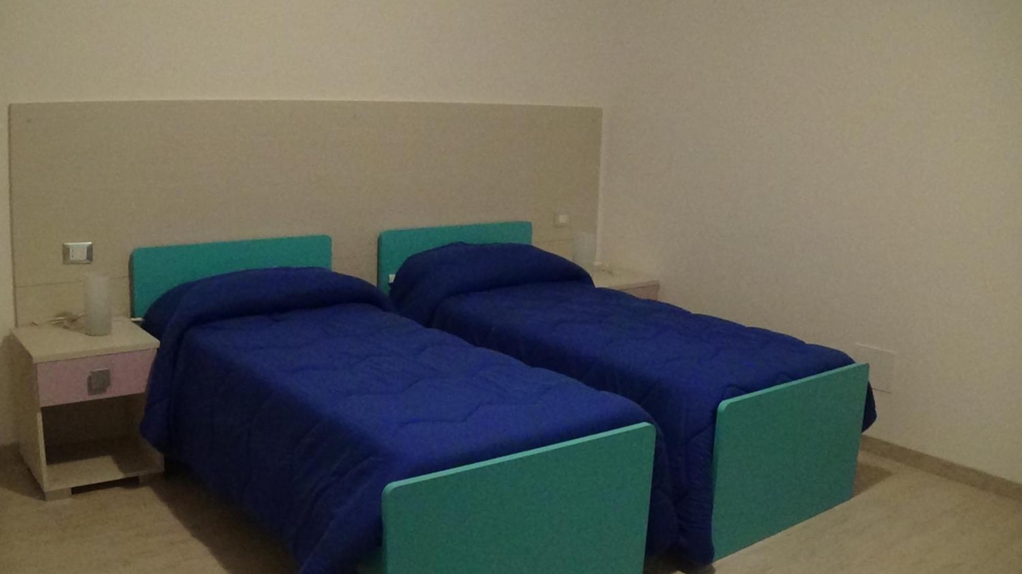 Hotel Quattro Stagioni à Padula Extérieur photo