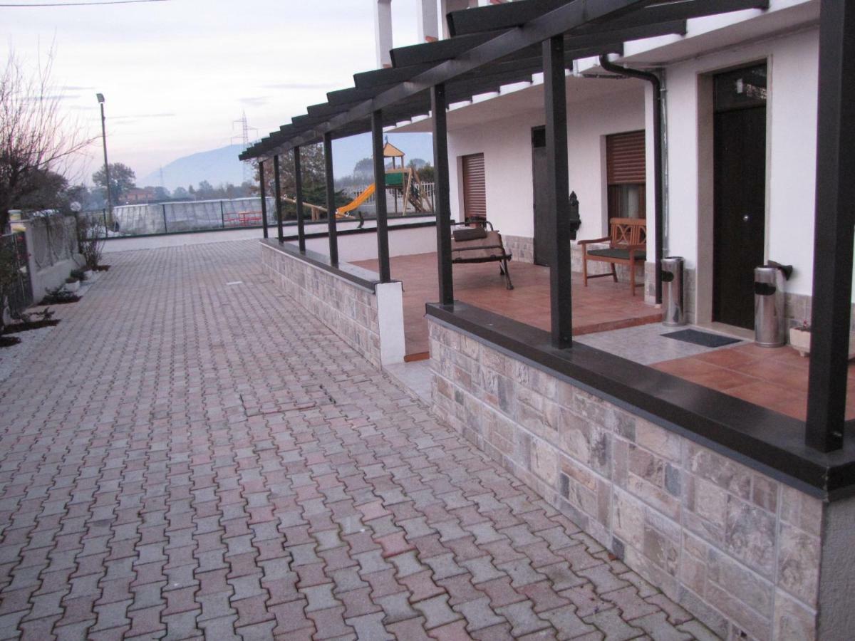 Hotel Quattro Stagioni à Padula Extérieur photo
